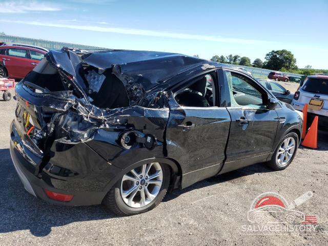 1FMCU9GD4HUB45525 2017 FORD ESCAPE photo no. 3