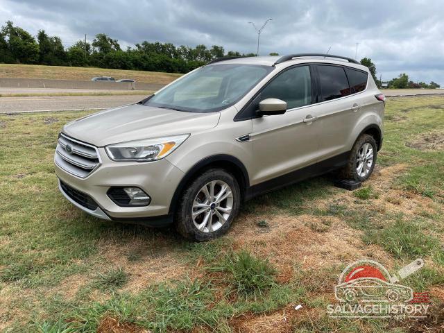 1FMCU0GD1JUA48509 2018 FORD ESCAPE photo no. 2