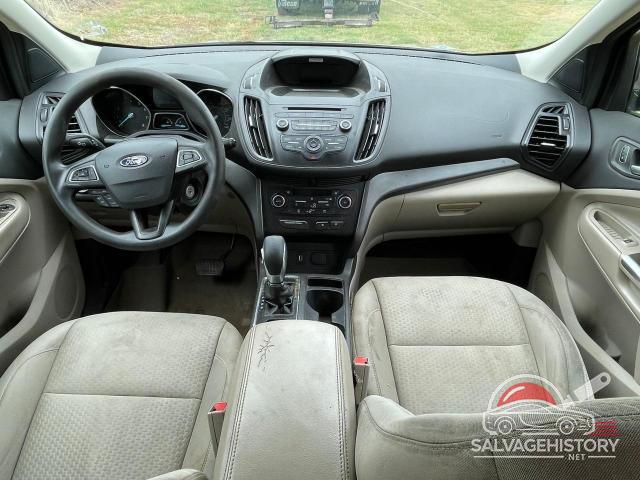 1FMCU0GD1JUA48509 2018 FORD ESCAPE photo no. 9