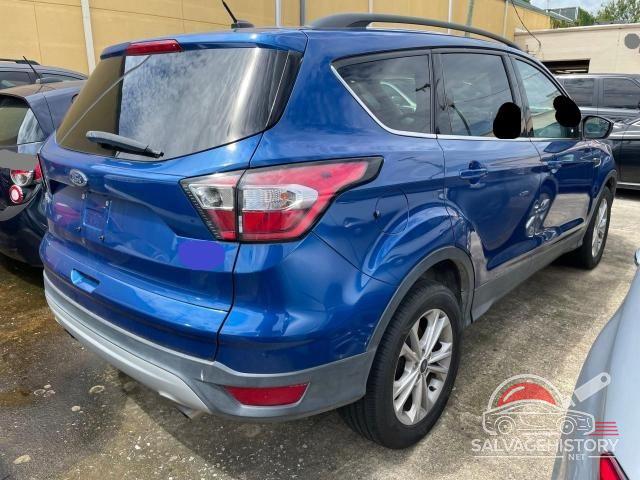 1FMCU0GD3JUA73606 2018 FORD ESCAPE photo no. 4