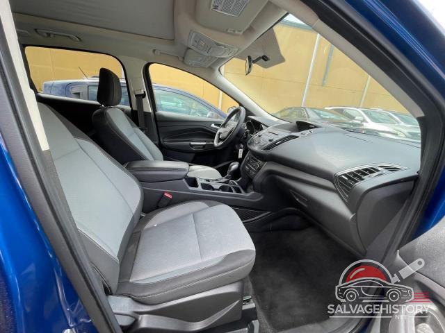 1FMCU0GD3JUA73606 2018 FORD ESCAPE photo no. 5