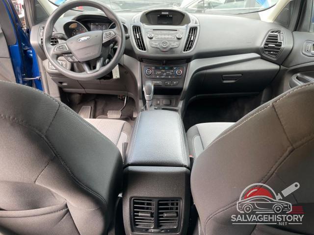 1FMCU0GD3JUA73606 2018 FORD ESCAPE photo no. 9