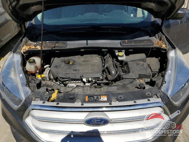 1FMCU0GD5JUC19925 2018 FORD ESCAPE photo no. 12