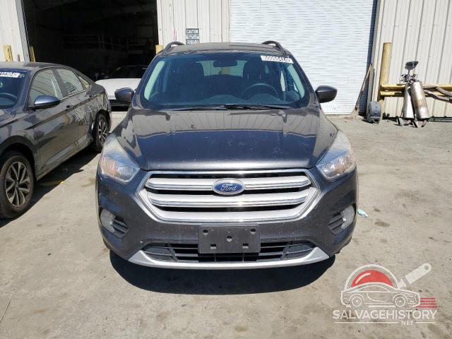 1FMCU0GD5JUC19925 2018 FORD ESCAPE photo no. 5