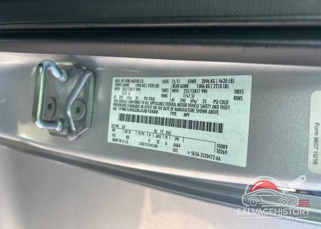 1FMCU0GD8JUB15588 2018 FORD ESCAPE photo no. 10