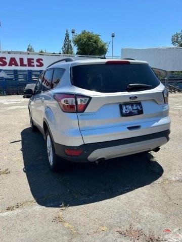 1FMCU0GD8JUB15588 2018 FORD ESCAPE photo no. 3