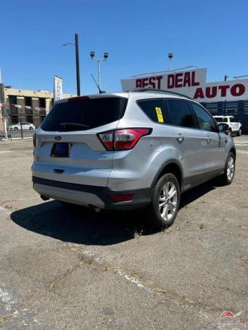 1FMCU0GD8JUB15588 2018 FORD ESCAPE photo no. 4