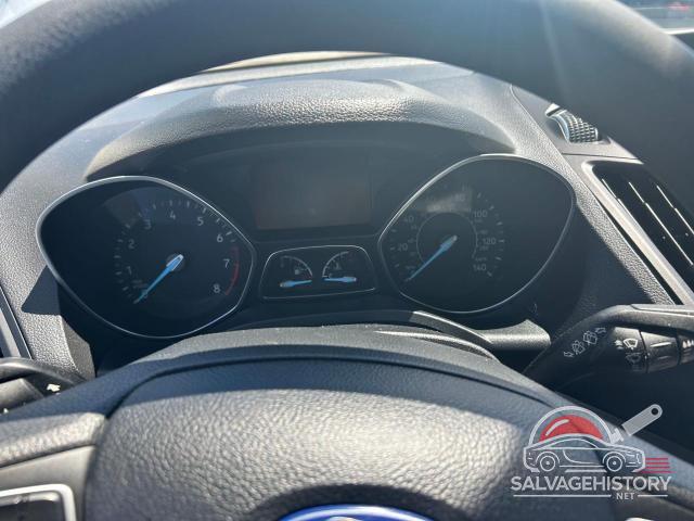 1FMCU0GD8JUB15588 2018 FORD ESCAPE photo no. 8