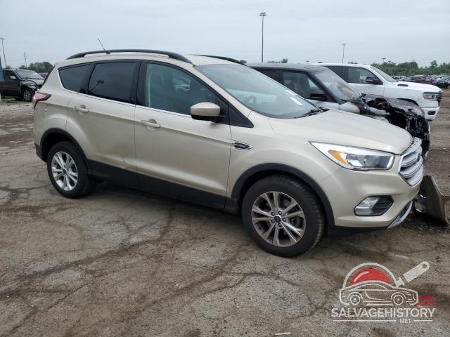 1FMCU9GD6JUC69110 2018 FORD ESCAPE photo no. 4