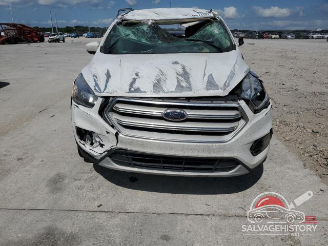 1FMCU0GD1KUA11493 2019 FORD ESCAPE photo no. 5