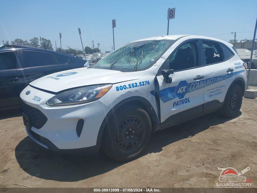 1FMCU0F66LUB44805 2020 FORD ESCAPE photo no. 2