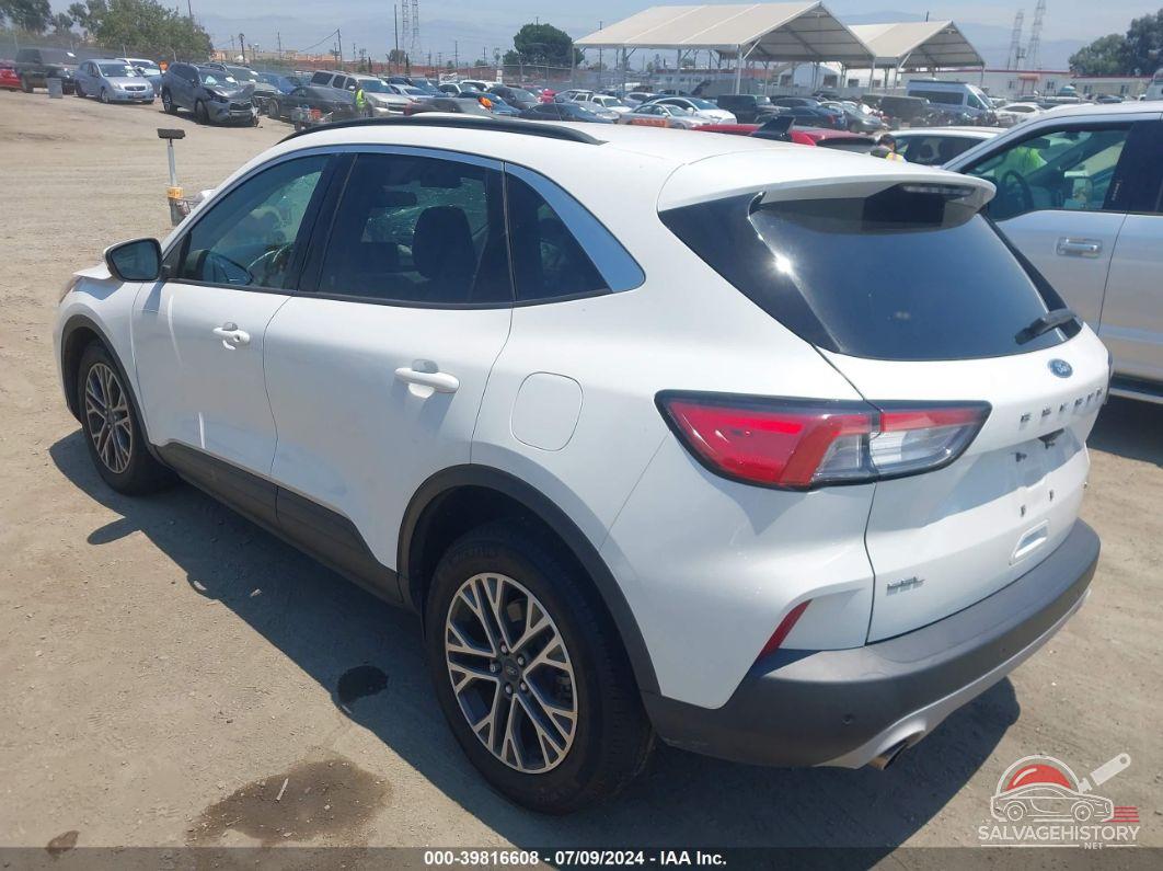 1FMCU0H60LUA35270 2020 FORD ESCAPE photo no. 3