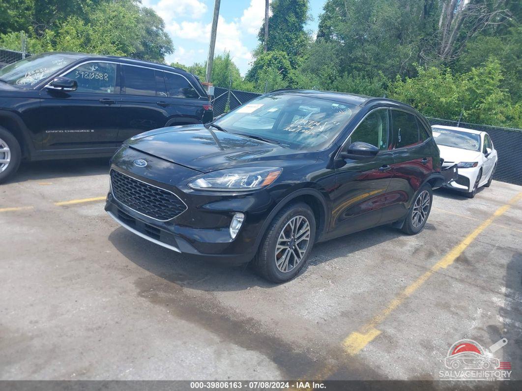 1FMCU9H9XLUB63532 2020 FORD ESCAPE photo no. 2