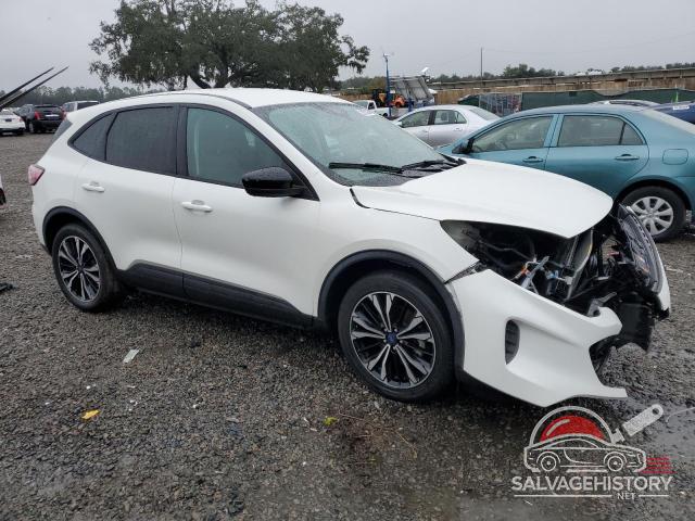 1FMCU0BZXNUA07207 2022 FORD ESCAPE photo no. 4