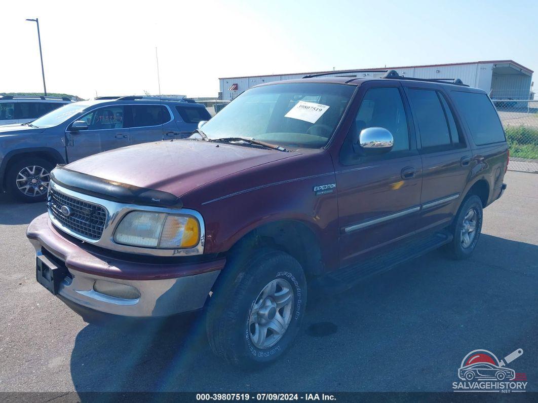 1FMRU18W0WLA39653 1998 FORD EXPEDITION photo no. 2