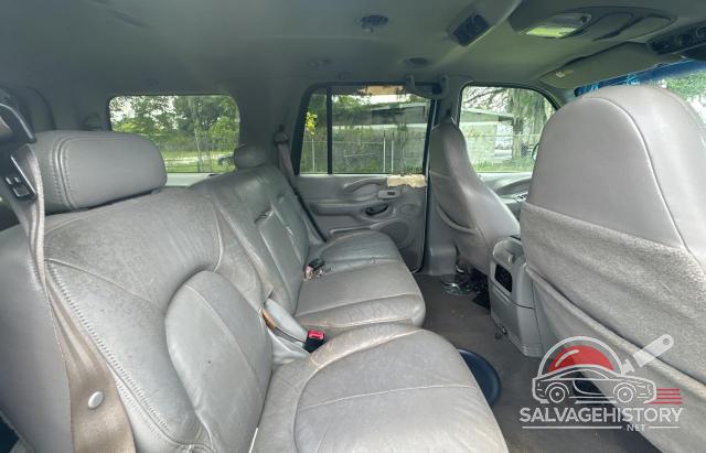 1FMRU15W71LB42257 2001 FORD EXPEDITION photo no. 6