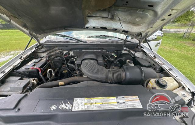 1FMRU15W71LB42257 2001 FORD EXPEDITION photo no. 7