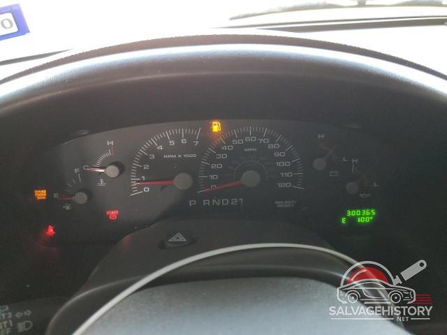 1FMRU15W63LC54227 2003 FORD EXPEDITION photo no. 8