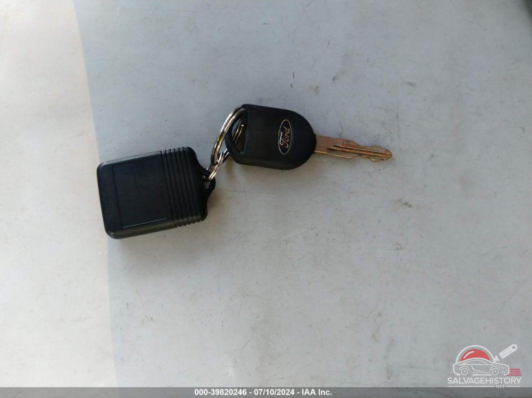 1FMPU18L44LA19982 2004 FORD EXPEDITION photo no. 11