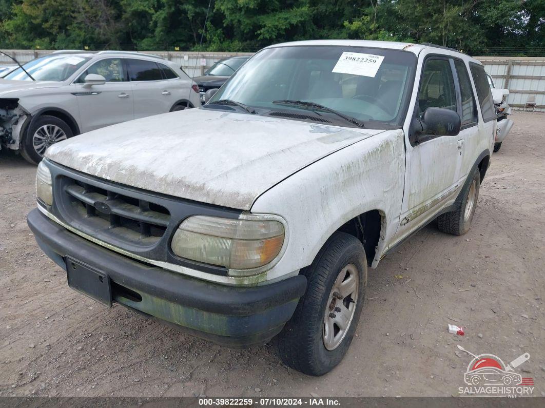 1FMCU24XXVUA08266 1997 FORD EXPLORER photo no. 2