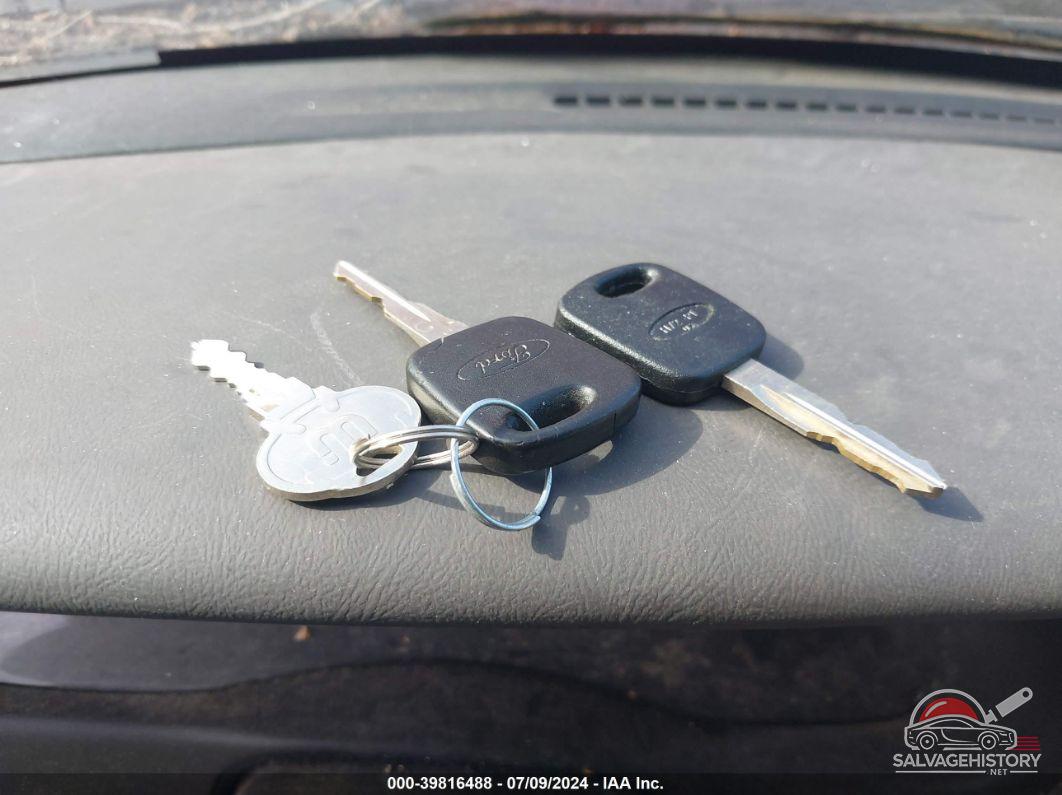 1FMZU73E11UB60857 2001 FORD EXPLORER photo no. 11