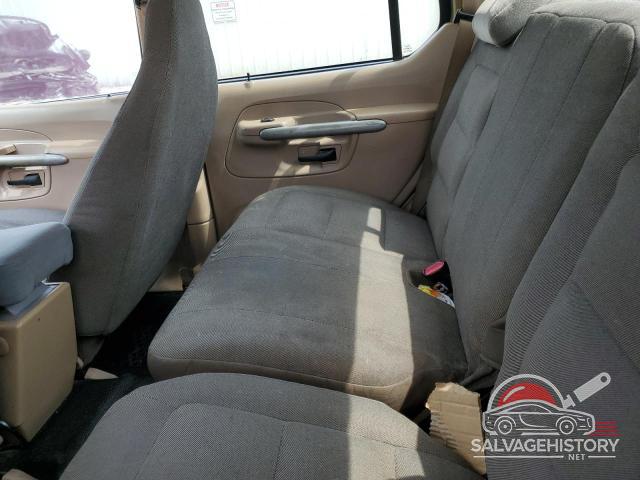 1FMZU67E82UC95033 2002 FORD EXPLORER photo no. 10
