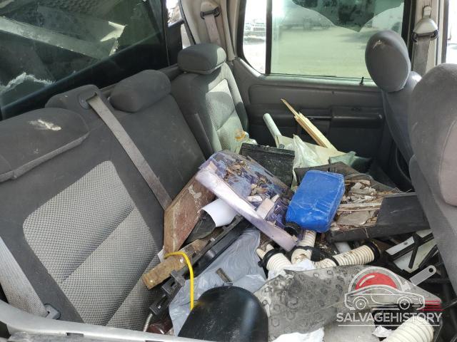1FMZU67K54UB94122 2004 FORD EXPLORER photo no. 10