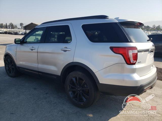 1FM5K7D87HGC32473 2017 FORD EXPLORER photo no. 2