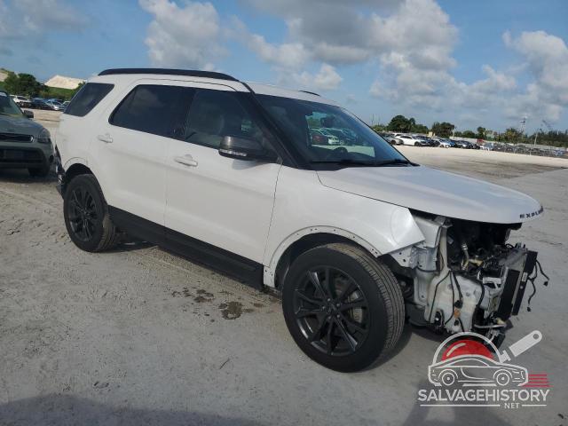 1FM5K7D88HGD15894 2017 FORD EXPLORER photo no. 4