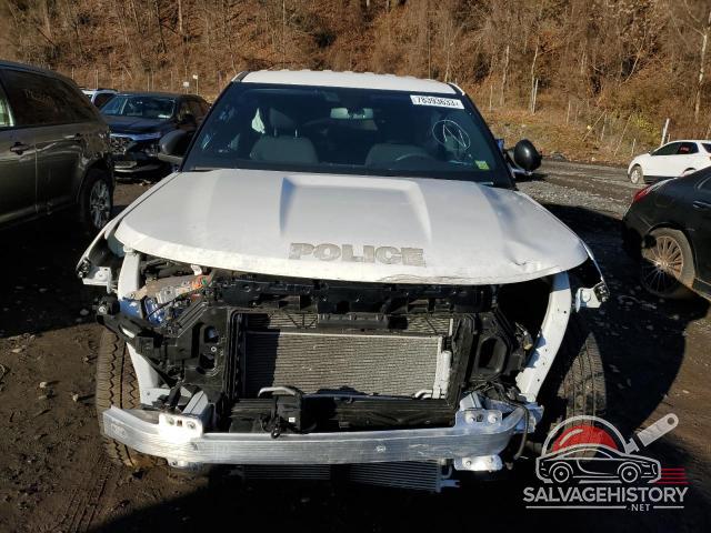 1FM5K8AWXNNA02605 2022 FORD EXPLORER photo no. 5