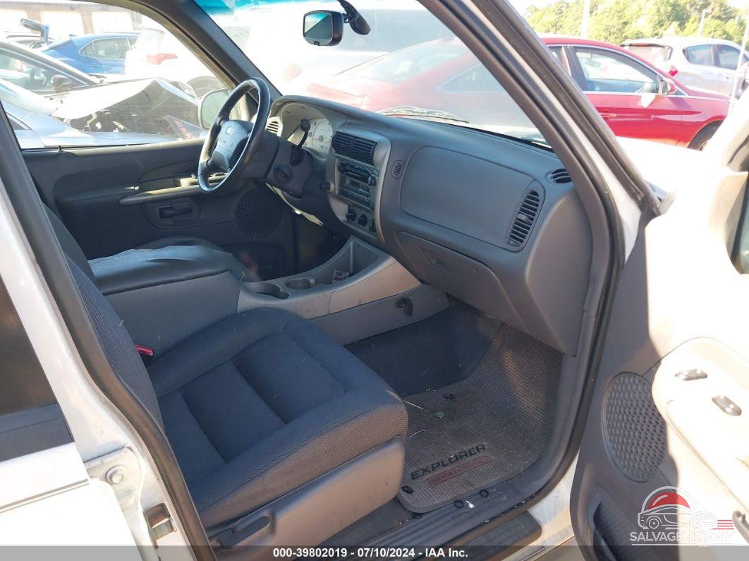 1FMZU67E82UC82685 2002 FORD EXPLORER SPORT TRAC photo no. 5