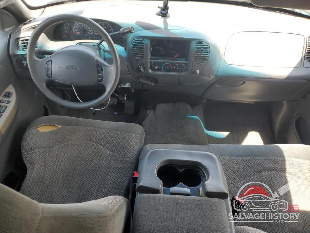 1FTRW08L11KE32364 2001 FORD F-150 photo no. 8