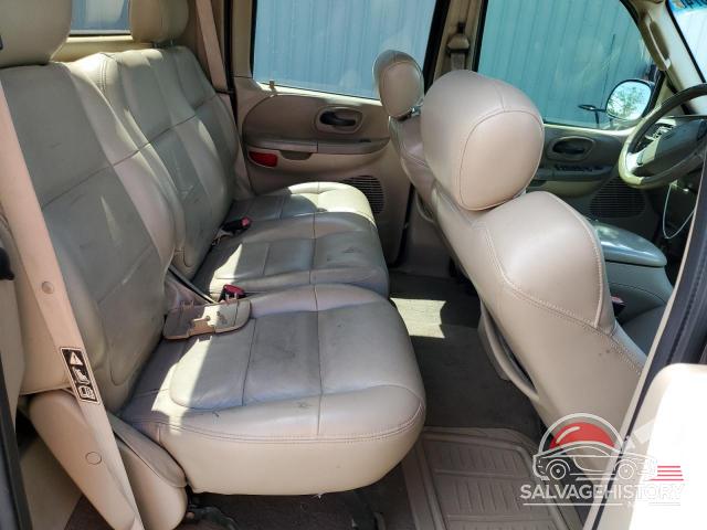 1FTRW07662KC88226 2002 FORD F-150 photo no. 10
