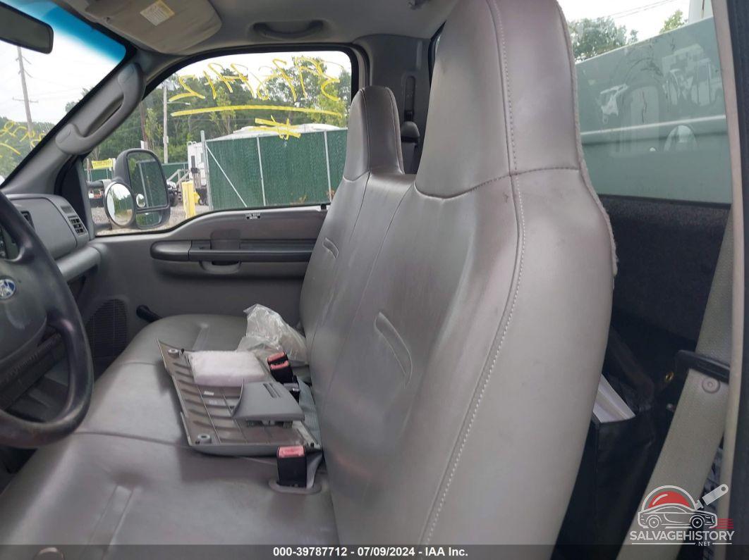 1FDAF56P63ED84101 2003 FORD F-550 photo no. 6