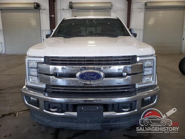 1FT7W2BT2JEB58392 2018 FORD F250 photo no. 5