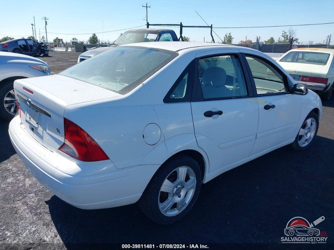 1FAFP343X3W124294 2003 FORD FOCUS photo no. 4
