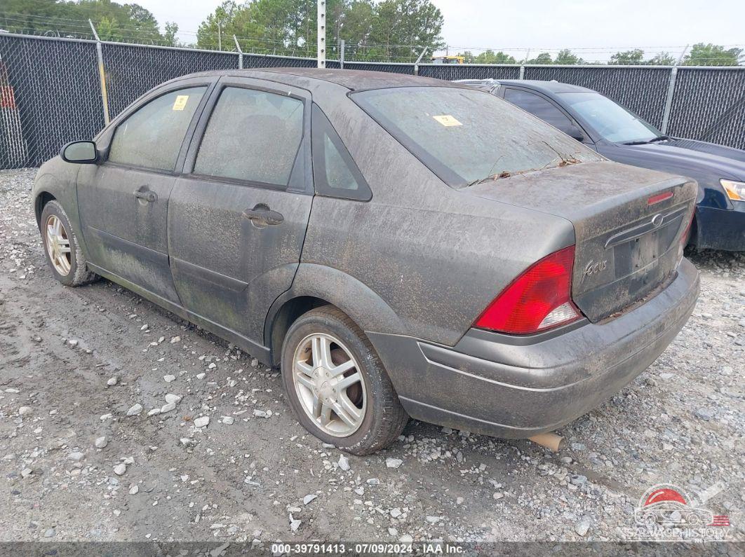 1FAFP38Z54W130147 2004 FORD FOCUS photo no. 3
