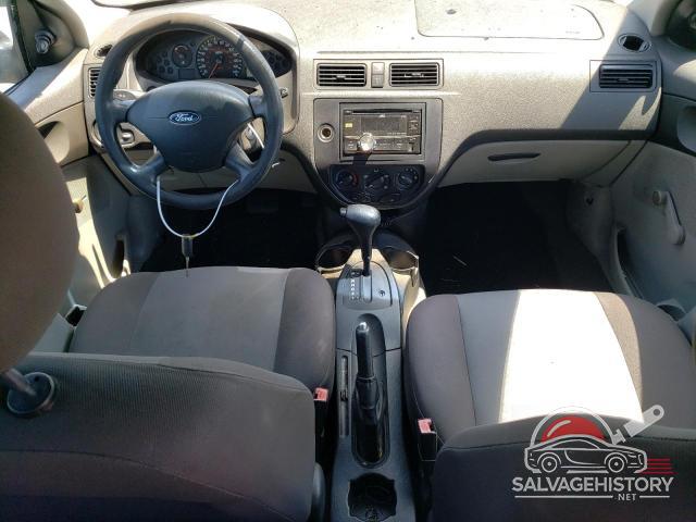 1FAFP34N56W101821 2006 FORD FOCUS photo no. 8