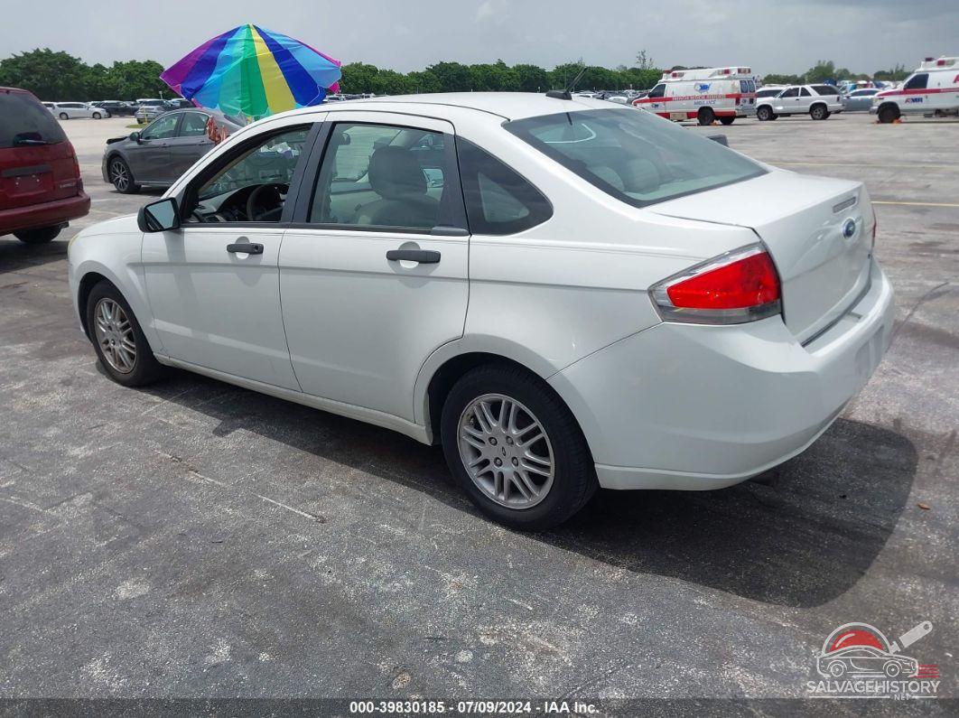 1FAHP3FN3BW119489 2011 FORD FOCUS photo no. 3