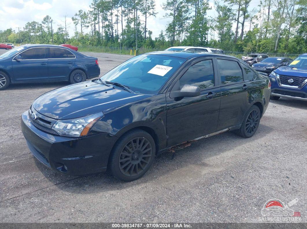 1FAHP3GN1BW102298 2011 FORD FOCUS photo no. 2