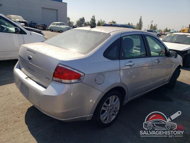 1FAHP3HN3BW151095 2011 FORD FOCUS photo no. 3