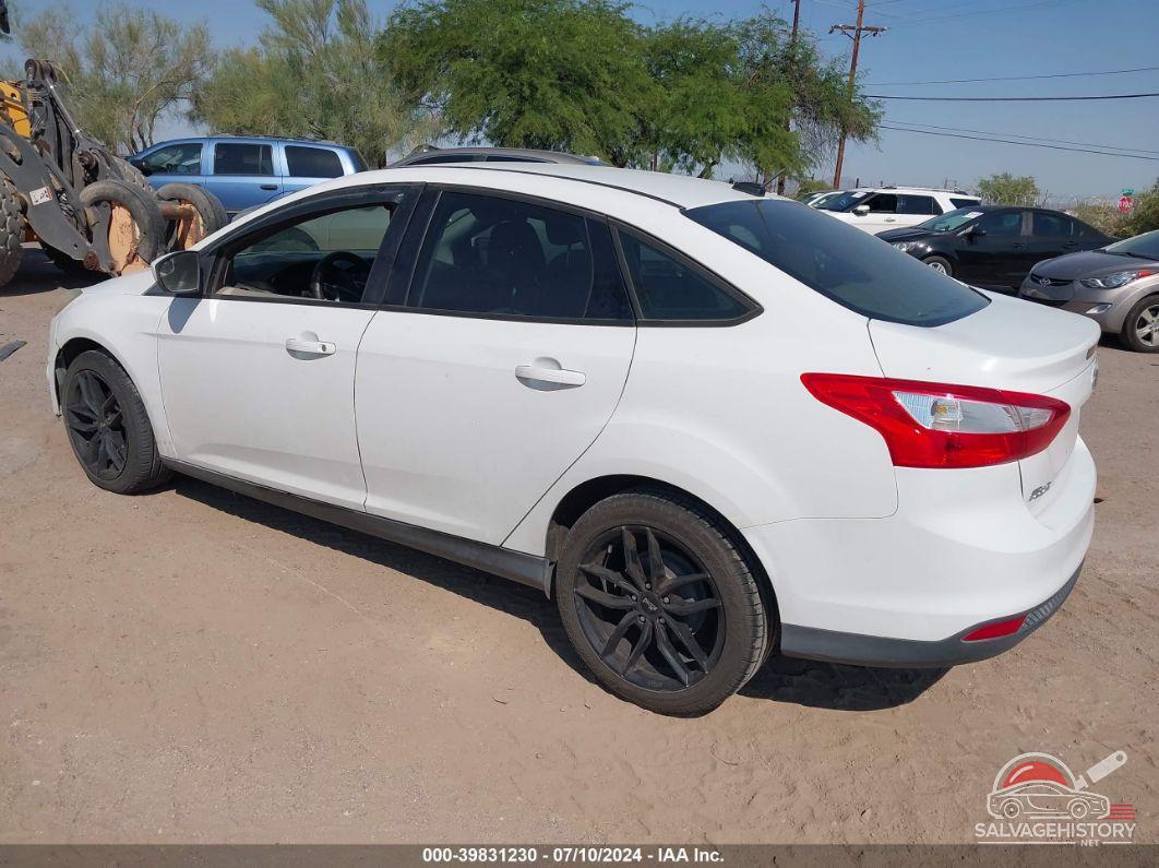 1FAHP3F20CL244250 2012 FORD FOCUS photo no. 3