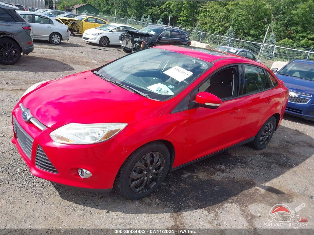 1FAHP3F22CL166246 2012 FORD FOCUS photo no. 2