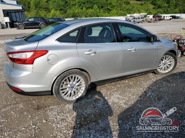 1FAHP3H22CL385561 2012 FORD FOCUS photo no. 3