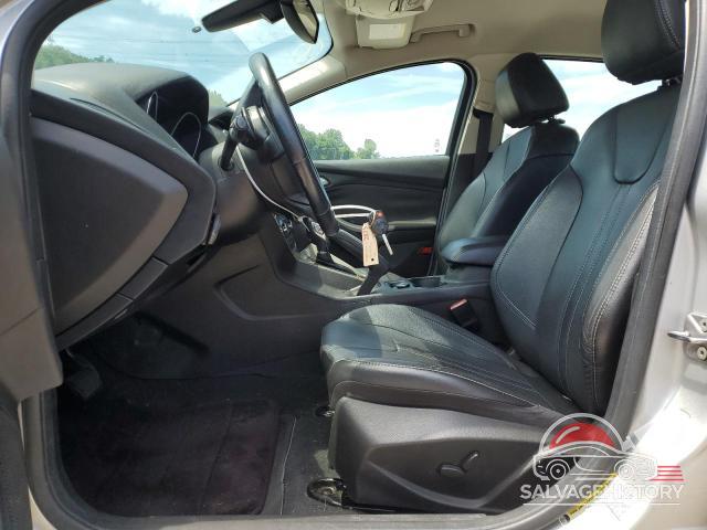 1FAHP3H22CL385561 2012 FORD FOCUS photo no. 7