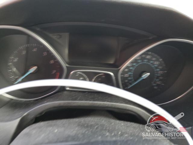 1FAHP3H22CL385561 2012 FORD FOCUS photo no. 9