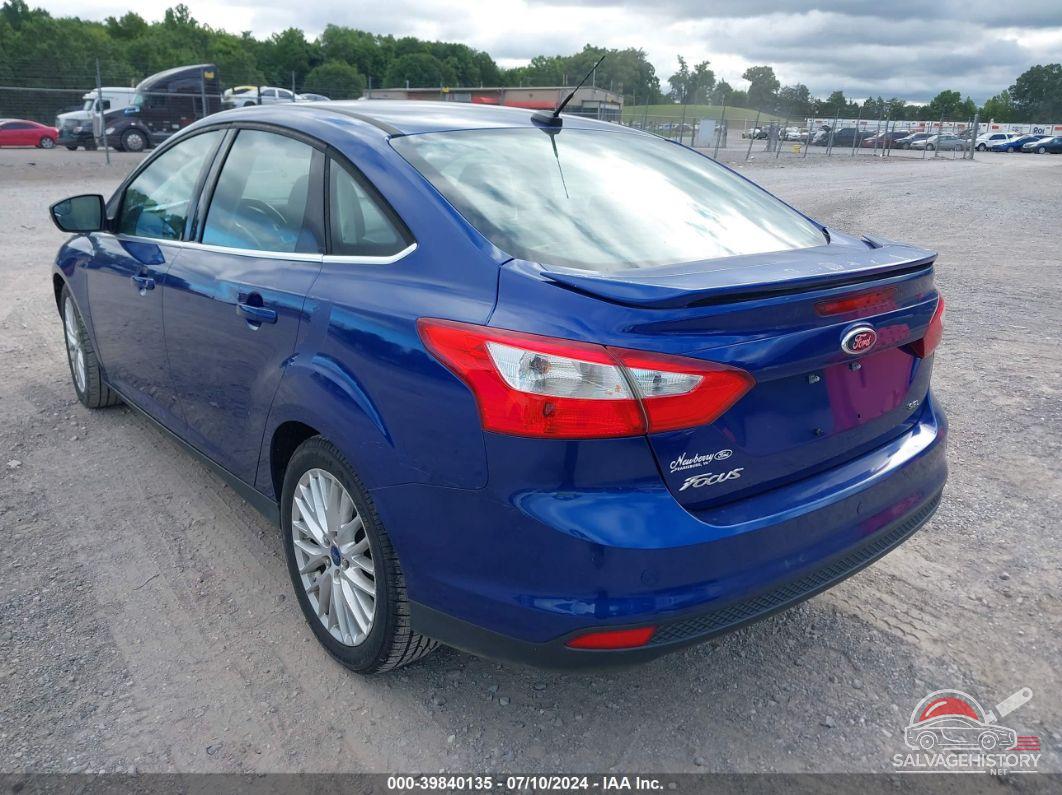 1FAHP3H2XCL398980 2012 FORD FOCUS photo no. 3
