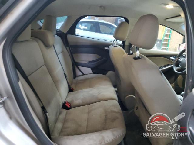 1FAHP3M21CL147349 2012 FORD FOCUS photo no. 10