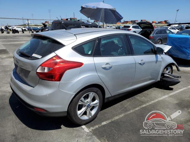 1FADP3K2XDL272966 2013 FORD FOCUS photo no. 3