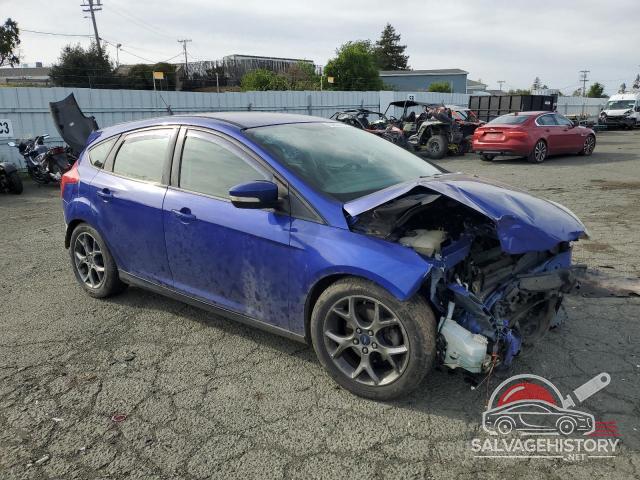 1FADP3K21EL375453 2014 FORD FOCUS photo no. 4